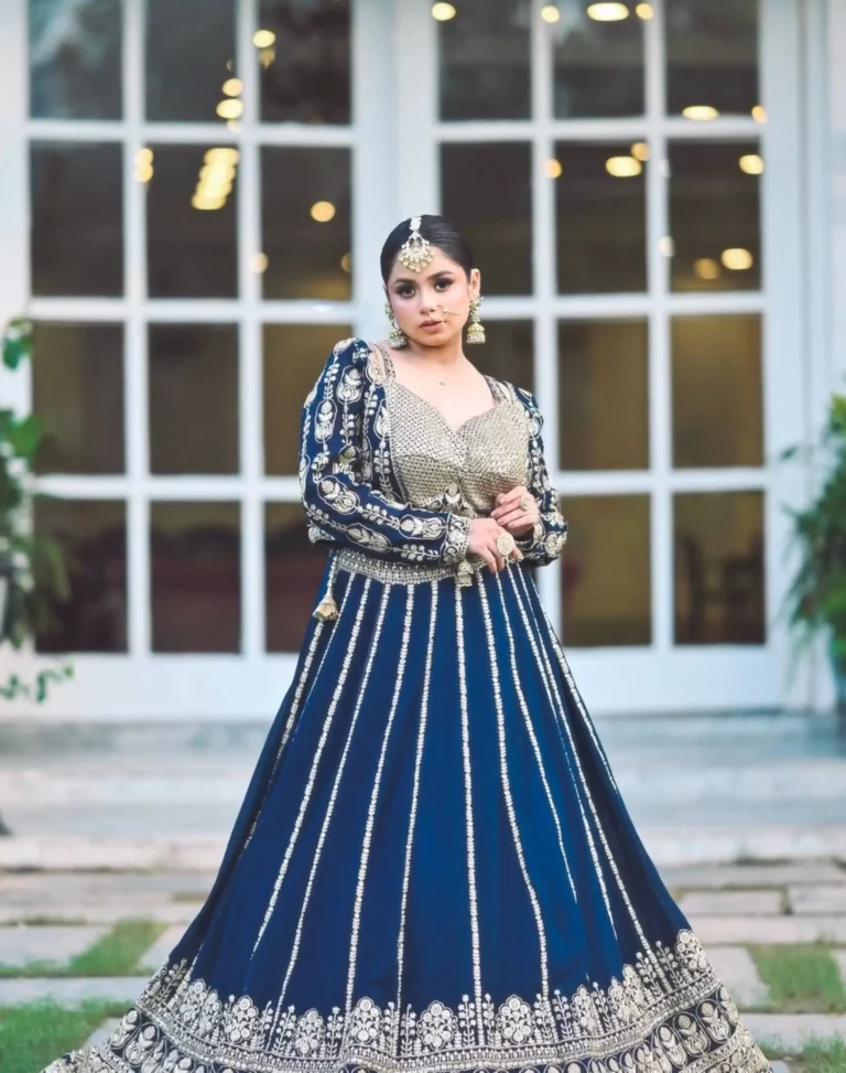 041219_LelaRose5344 (1)